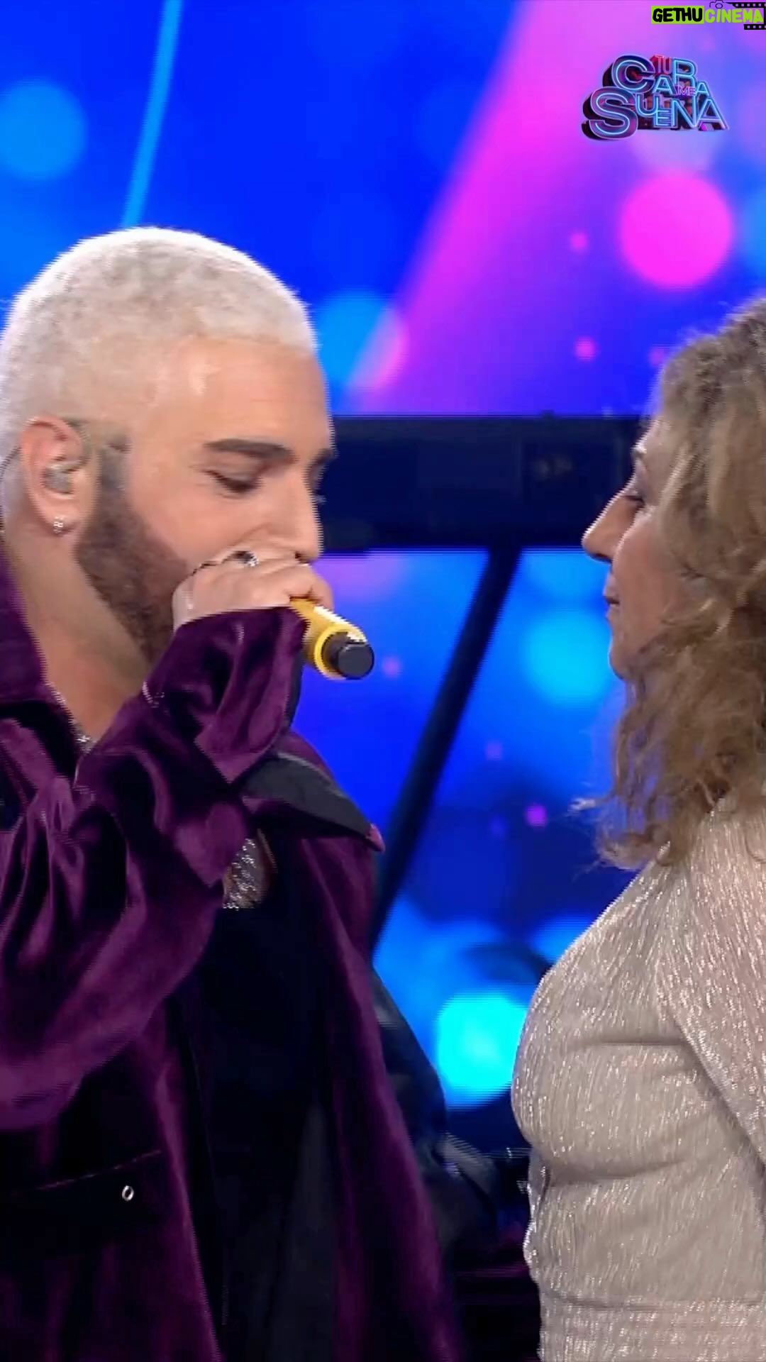 Lolita Instagram - Es CASI viernes, el cuerpo y @lolitafoficial aún más. 🔥🕺🏼 #TCMS