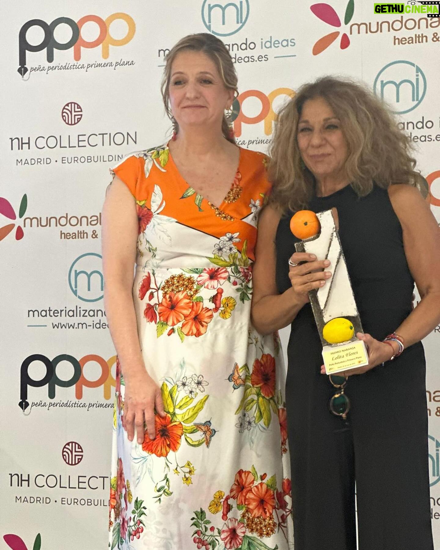 Lolita Instagram - Gracias por este premio naranja ,a su presidenta y a todos sus miembros de @ppprimeraplana a mis compañeros premiados y gracias @moisesrodrigueztve por tú cariño y tus palabras hacia a mi de admiración , hasta siempre y enhorabuena a todos premiados los naranja y los limón
