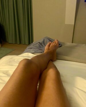 Lolita Instagram - Ya en Bilbao @hotelcarltonbilbao con calorcito y nerviosa por mañana presentarme en el @teatro_arriaga con #poncia de @luisluquecabrera @pentacionespectaculos @cimarroj , contenta de estar en esta tierra que me encanta siempre me ha gustado ,siempre , Bilbao mañana nos vemos en el teatro para darlo todo , calorcito en el cuarto en la calle fresquito del norte … , buenas noches @zapardielarbas