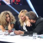 Lolita Instagram – Vitoria gracias , @teatroprincipalantzokia y gracias por ver @tucaramesuena @fuentes_manel @carloslatre @angelllacer_oficial @chenoa  @gestmusic  @antena3com millones de gracias @joseirun_fotografia @pilarcontrerasgarrido @zapardielarbas @pentacionespectaculos @cimarroj @luisluquecabrera @christianmolca #nicosanchez