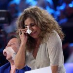 Lolita Instagram – A divertirse señores y gracias por estar ahí con nosotros un año más @tucaramesuena @gestmusic  @fuentes_manel @chenoa @carloslatre @angelllacer_oficial @joseirun_fotografia
