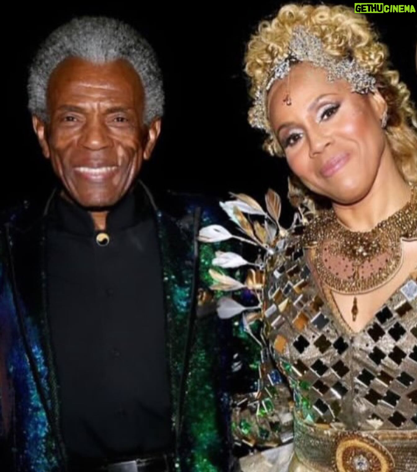 Loni Love Instagram - André Robin De Shields (born January 12, 1946) is an American actor, singer, dancer, director, and choreographer. He has received numerous accolades including an Emmy Award, Grammy Award, and Tony Award. He was the Original Wiz in the 1975 production of The Wiz. He won his first Tony after performing on broadway for 50 years. He still performs at the tender age of 78!! Follow him and give him his flowers @andre_deshields #broadway #history