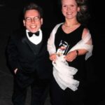Loni Love Instagram – Samantha Davis, the wife of Willow star Warwick Davis has died. She appeared alongside her husband in various films such as Leprechaun 2 and Harry Potter and the Deathly Hallows: Part 2, and the TV series Through the Dragon’s Eye and Honky Sausages. She co-founded with him the charity Little People UK for the dwarfism community. They have two children, Annabelle and Harrison . She was 53.
“She instilled such confidence in me,” Davis said. “With her by my side, I was sure I could achieve anything. It was like having a super-power.” Prayers of strength to the entire family. 🙏🏾