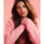 Lopamudra Raut Instagram - Bring back the winters ❄️❤️ Shot by @yngtj Makeup Artist: @nitutamang143 Hair Stylist: @farah_kadkotra Assistant:@bunty_acharya @dhruwang9 Studio: @mayra.fashion.studio #photo #winter #vibe