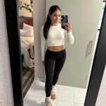 Loren Brovarnik Instagram – IG vs Reality. 
Haters gonna hate.
And I couldn’t be luckier for my Brovarmy and supporters 🫶🏼🫶🏼
#momfluencer #nofilter #realdeal #mommymakeover