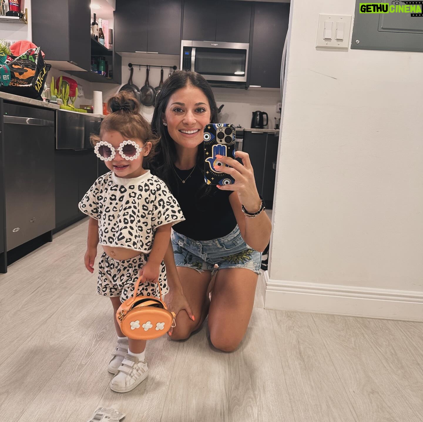 Loren Brovarnik - 21.4K Likes - Icon. ✨
#teambrovarnik #thebrovbunch #mamasgirl #girlsday
