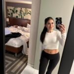 Loren Brovarnik Instagram - IG vs Reality. Haters gonna hate. And I couldn’t be luckier for my Brovarmy and supporters 🫶🏼🫶🏼 #momfluencer #nofilter #realdeal #mommymakeover