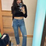 Loren Brovarnik Instagram – Obligatory fitting room selfie. And don’t even act like you don’t do it. You do. And if you say you don’t, you’re lying. And don’t even get me started on the squatting in the jeans move! 🙌🏼

** jeans deets – they are @aquabrandofficial ** 

#momfluencer #bloomies #90dayfiancé