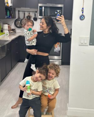 Loren Brovarnik Instagram - All the stars are closer. 💙🩵🩷
#momfluencer #mybabies #3babiesin3years #myworld