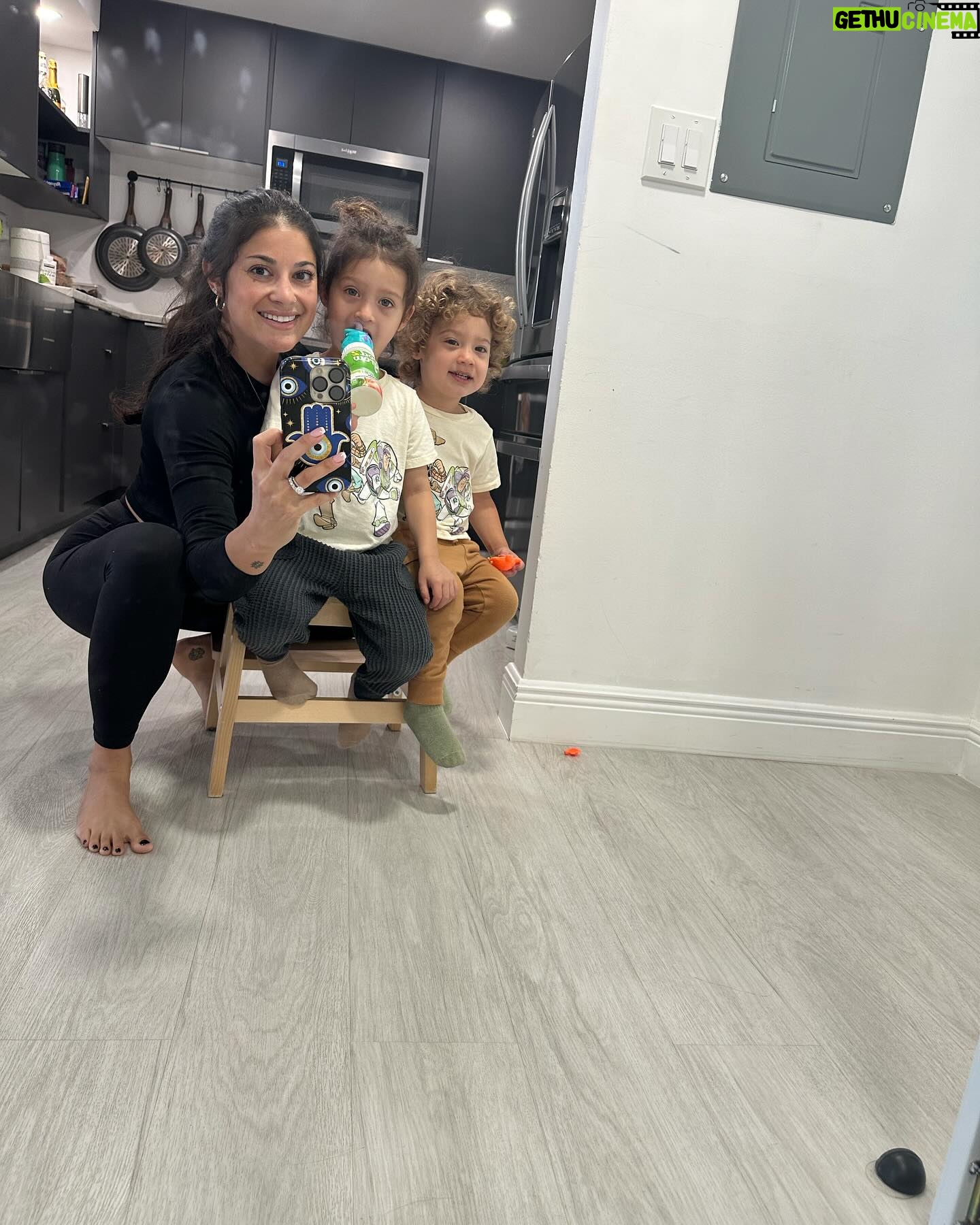 Loren Brovarnik - 31.8K Likes - All the stars are closer. šš©µš©·
#momfluencer #mybabies #3babiesin3years #myworld