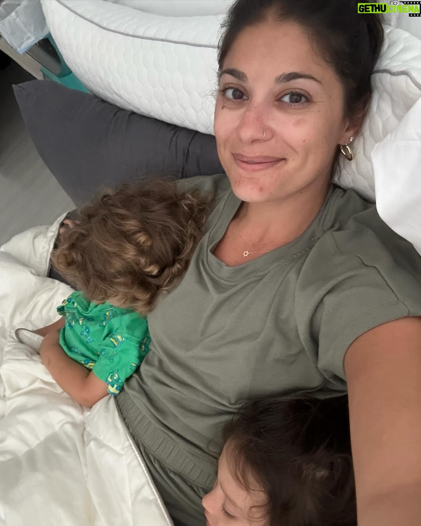Loren Brovarnik Instagram - *insert sentimental song while wiping tears away #momfluencer #dontblink #3babiesin3years #myeverything #90dayfiancehappilyeverafter #thebrovbunch