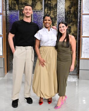 Loren Brovarnik Instagram - Mentally I’m still here. What an amazing experience! ✨ ⭐️ 
Thank you @tamronhall and @tamronhallshow for having us! 
#teambrovarnik #tlc #90dayfiancehappilyeverafter #lorenandalexeiafterthe90days #tamronhall #tamron
