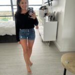 Loren Brovarnik Instagram - It’s no secret that I’m a big fan and shop at @temu! I always says it’s not what you spend but how you rock it! If you haven’t shopped at @temu yet… well get ready for @temu big deals! The price is affordable and the shipping takes less than 2 weeks! 🔗Click LINK or search code: dkq5927 FOR UP TO 90% OFF!! Temu app new users only! FreeShipping & FreeReturns Now I usually buy 2 sizes when I order just to be safe 😉 #temu #momfluencer