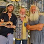 Lorenzo Cherubini Instagram - tre cavalieri barbudos alla ricerca del sacro graal tra valli e colline umbre. Che giornata! qui a #montone @umbriafilmfestival con grandmaster #rick e sua meravigliosità #terrygilliam per me una specie di sogno passare del tempo con loro. #gratitude @terryvgilliam @rickrubin (il festival di #montone è una figata in un gioiello di città). @tetragrammaton.now #umbria #cinema #musica #umbriafilmfestival