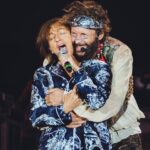 Lorenzo Cherubini Instagram - un anno fa il formidabile weekend di @jovabeachparty a #viareggio quanto è stato bello e pieno di gioia. Che pazzia #jovabeachparty che figata. Chi c’era sa di cosa parlo. La grande festa. #jovabeach @officialnannini @paunegrita_official @coezofficial @morandi_official @mottasonoio @saturnino69 @tridentmusicofficial @dalia_gaberscik @fravaliani @bebe_vio @carlabruniofficial @ron.rosalinocellamare #jova #lorenzo #iloiugrandespettacolodopoilbigbangsiamonoi 🌎🏄‍♀️🐋🌺💪🇮🇹⚓️🦜🙏❤️☀️