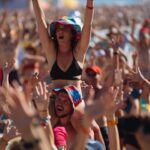 Lorenzo Cherubini Instagram - un anno fa 2 luglio 2022 partiva la seconda edizione di @jovabeachparty da #lignanosabbiadoro . #jovabeachparty è la cosa più bella del mondo, e la mia gratitudine per tutti è ancora più grande di un anno fa. Ogni giornata a #jbp è unica e irripetibile, nel 2022 abbiamo avuto 130 ospiti musicali da 30 paesi del mondo, e quasi 600 mila cuori danzanti a vivere quest’avventura pazzesca. Grazie ancora a tutti! Insieme abbiamo inventato una cosa che solo chi c’è stato può sapere. Vi mando un abbraccio! #jova #jovabeachparty2019 #jovabeachparty2022 #jovabeachparty2025