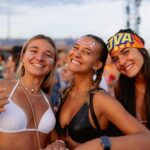 Lorenzo Cherubini Instagram - un anno fa il formidabile weekend di @jovabeachparty a #viareggio quanto è stato bello e pieno di gioia. Che pazzia #jovabeachparty che figata. Chi c’era sa di cosa parlo. La grande festa. #jovabeach @officialnannini @paunegrita_official @coezofficial @morandi_official @mottasonoio @saturnino69 @tridentmusicofficial @dalia_gaberscik @fravaliani @bebe_vio @carlabruniofficial @ron.rosalinocellamare #jova #lorenzo #iloiugrandespettacolodopoilbigbangsiamonoi 🌎🏄‍♀️🐋🌺💪🇮🇹⚓️🦜🙏❤️☀️
