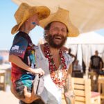Lorenzo Cherubini Instagram - un anno fa 2 luglio 2022 partiva la seconda edizione di @jovabeachparty da #lignanosabbiadoro . #jovabeachparty è la cosa più bella del mondo, e la mia gratitudine per tutti è ancora più grande di un anno fa. Ogni giornata a #jbp è unica e irripetibile, nel 2022 abbiamo avuto 130 ospiti musicali da 30 paesi del mondo, e quasi 600 mila cuori danzanti a vivere quest’avventura pazzesca. Grazie ancora a tutti! Insieme abbiamo inventato una cosa che solo chi c’è stato può sapere. Vi mando un abbraccio! #jova #jovabeachparty2019 #jovabeachparty2022 #jovabeachparty2025
