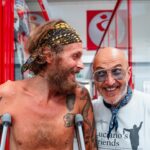 Lorenzo Cherubini Instagram - @gianmarcotamberi è uno dei più grandi atleti della nostra storia olimpica e mondiale, l’uomo che vola a 2 metri e mezzo da terra, le sue gare sono emozionanti ed esaltanti. Chi c’era a @jovabeachparty 2022 si ricorda quel video di apertura con lui che volava al rallentatore e che ogni volta faceva esplodere la festa. Noi ci siamo conosciuti anni fa proprio qui a Forli da @fabrifisio perché #gimbo stava recuperando da quel brutto infortunio che lo aveva fermato anni fa, e io ero di passaggio per farmi fare un programmino di allenamento prima di un tour. Poi siamo rimasti in contatto e lui ogni volta prima di un grande evento passa da Forlì a farsi fare il “tagliando” prima di partire. Il 20 agosto ci sarà la gara di salto in alto si mondiali in Germania e noi saremo tutti davanti alla tv a trattenere il fiato e a fare il tifo. Oggi è stato bello trovarci e augurarci il meglio. Forza Gimbo! @luca_borra @dani_borra @bontempichiara @saturnino69 @baldonibikeshop #forli #riabilitazione @freschezza @fravaliani @terrywho_cartoons @dalia_gaberscik #versoilpalco #ungiornoallavolta (ph @maikid )