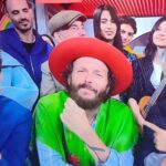 Lorenzo Cherubini Instagram - da @rosario_fiorello a @vivarai2off si sta bene. Lo conosco da quando abbiamo iniziato e ogni volta mi stupisce con la sua arte raffinatissima di farti ridere già prima di iniziare a ridere, e credetemi questa cosa che lui ha e coltiva è potentissima. Sempre un piacere andarlo a trovare. Bella squadra tutti straordinari! @fabrizio_biggio @fede.taddia @maxsabini @raiplay_official @maurocasciari @enricocremonesiofficial @lucatommassinidreamer #vivaraidue #aracataca #evviva