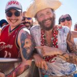 Lorenzo Cherubini Instagram - un anno fa 2 luglio 2022 partiva la seconda edizione di @jovabeachparty da #lignanosabbiadoro . #jovabeachparty è la cosa più bella del mondo, e la mia gratitudine per tutti è ancora più grande di un anno fa. Ogni giornata a #jbp è unica e irripetibile, nel 2022 abbiamo avuto 130 ospiti musicali da 30 paesi del mondo, e quasi 600 mila cuori danzanti a vivere quest’avventura pazzesca. Grazie ancora a tutti! Insieme abbiamo inventato una cosa che solo chi c’è stato può sapere. Vi mando un abbraccio! #jova #jovabeachparty2019 #jovabeachparty2022 #jovabeachparty2025