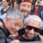 Lorenzo Cherubini Instagram - da @rosario_fiorello a @vivarai2off si sta bene. Lo conosco da quando abbiamo iniziato e ogni volta mi stupisce con la sua arte raffinatissima di farti ridere già prima di iniziare a ridere, e credetemi questa cosa che lui ha e coltiva è potentissima. Sempre un piacere andarlo a trovare. Bella squadra tutti straordinari! @fabrizio_biggio @fede.taddia @maxsabini @raiplay_official @maurocasciari @enricocremonesiofficial @lucatommassinidreamer #vivaraidue #aracataca #evviva