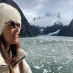 Loreto Aravena Instagram – Un recorrido por fiordos y glaciares 🥰 (esperen ver el siguiente reel!) @hildadelourdessot amo verte feliz!