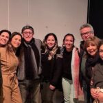 Loreto Aravena Instagram – Anoche en #SanFernando el Gimnasio del Colegio Marista con 1.000 personas riendo con @sos.mamis Función especial por que la vió mi papá, mis tíos que ya vuelven a Australia y mis primas! 
Vuelvo a Santiago con el corazón llenito!!! GRACIAS!! Queda mucha gira aún! No te pierdas nuestra siguiente función el 17 de Mayo en #Rancagua @bayoproducciones Entradas por @ticketpro_cl @luis_aravena_arancibia
