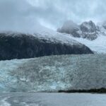 Loreto Aravena Instagram – Un recorrido por fiordos y glaciares 🥰 (esperen ver el siguiente reel!) @hildadelourdessot amo verte feliz!