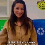 Loreto Aravena Instagram - Aquí les dejo una papita 🥔 para ser más sustentables ♻️ Descarguen Reciclapp📲 y reciclen de forma fácil, rápida y gratis 🙌🏼 desde la comodidad de sus casas🏡 ¿Quieres a Reciclapp en tu evento? Escríbeles un DM a @reciclapp_chile y te ayudarán 😉 ¡Full recomendados! 💙 #HastaQueLaBasuraNoExista ✊🏼