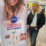 Louise Redknapp Instagram – As some of you may know I suffer from pigmentation on my skin, this and dark spots can be caused by the sun, hormonal imbalances and numerous other factors.

I’ve been using NIVEA Luminous630 for well over a year and it has helped reduce my pigment and all types of dark spots in 2 weeks! 

NIVEA Luminous630 range is currently Half Price in Tesco for a limited time only and is available in selected stores and online 🤍 Xxx

@nivea @nivea_uk 

*AD