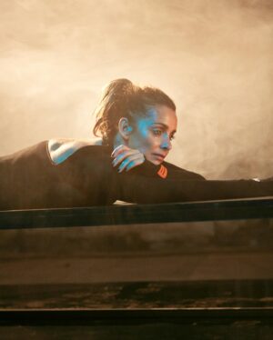 Louise Redknapp Instagram - I wanna see you STRETCH! 🤍 5 years since I made my return to the music scene with this song… and I’m so proud this was the song I did it with… the perfect opener to the Heavy Love album, and I’m so pleased you all loved it as much as I did. 

Stretch is available now on my album Heavy Love and my Greatest Hits which is out now 🎵 xxx