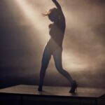 Louise Redknapp Instagram – I wanna see you STRETCH! 🤍 5 years since I made my return to the music scene with this song… and I’m so proud this was the song I did it with… the perfect opener to the Heavy Love album, and I’m so pleased you all loved it as much as I did.
Stretch is available now on my album Heavy Love and my Greatest Hits which is out now 🎵 xxx