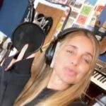 Louise Redknapp Instagram – Studio days with this lovely lot 🤍🎵🎧 @waynehectorh @jonshave @anyajonessongs xxx