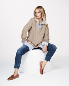 Louise Redknapp Instagram - Get layered up with these wardrobe essentials this Spring with my latest Peacocks edit 🤍 Outift: @peacocks_fashion *AD