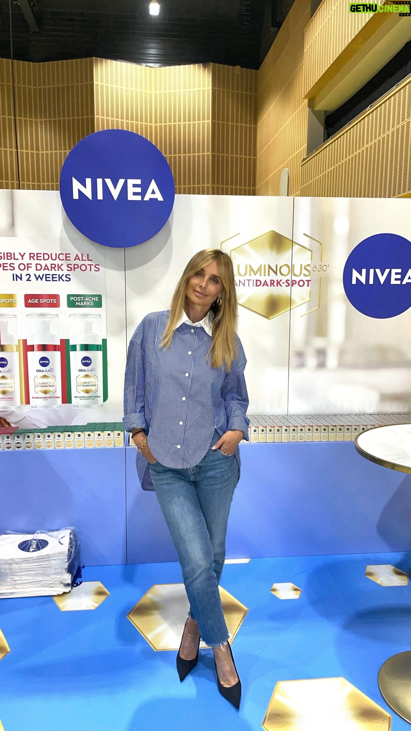 Louise Redknapp - 3 Likes - Such a fun day yesterday meeting everyone at the Boots Skin Care conference and sharing my experience of using the NIVEA Luminous630 range 🤍
I’ve been using NIVEA Luminous630 for a while now and it really has helped reduce my pigment and dark spots on my skin.
The full range is available now 🤍 Xxx @nivea_uk