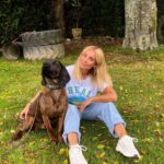Louise Redknapp Instagram – I’m so proud to be working alongside this beautiful charity @dogs4wildlife 💚

Today is World Wildlife Conservation day, a day to raise awareness of issues including wildlife extinction, endangerment and global wildlife trafficking and poaching. 

December is also a devastating time for poaching across Africa, numbers always go up around the festive period and a Rhino is currently poached every 15 hours, and even more so around this time of year. 💔 

That’s why I’ve teamed up with Dogs 4 Wildlife to learn more about how we can help stop this happening and also to learn about the incredible dogs that do such incredible work being so highly trained and fully supported Conservation dogs alongside that work alongside the advanced ranger training to reserves, conservancies and National Parks in need across Southern Africa and the world. 

Please give them a follow and support where you can, and I’ll keep you posted on my journey with Dogs 4 Wildlife and the amazing work they do xxx 💚🐘🦏🐶