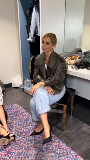 Louise Redknapp Instagram - Sending lots of positive vibes this bank holiday Sunday 🤍 ✨ hope you’re having a good one xxx