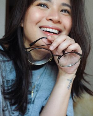 Louise delos Reyes Instagram - 1 month glasses free!❤️

I have been wearing glasses since I was young and the feeling of not wearing them for a month now is quite liberating. I still find myself doing the same mannerisms I had before which is quite funny 😅

Thank you @asianeyeinstitute for convincing me to undergo lasik surgery. I really needed that extra push and to Dr. @mariopadillamd who guided me throughout the surgery 🙏🏻 

If you're planning to have your eyes checked, I highly recommend going to Asian Eye Institute. You can check out their Instagram and set up an appointment with them 👓
