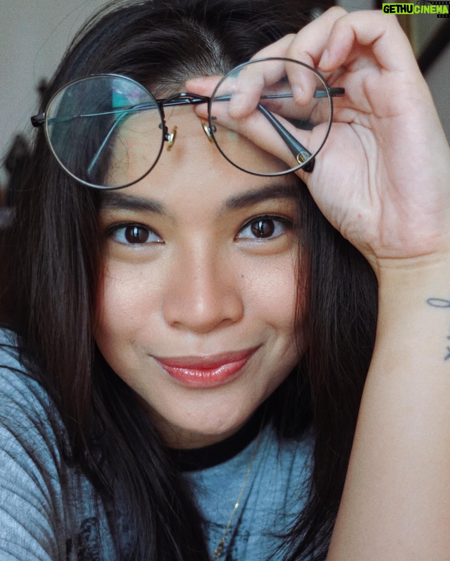 Louise delos Reyes Instagram - 1 month glasses free!❤️ I have been wearing glasses since I was young and the feeling of not wearing them for a month now is quite liberating. I still find myself doing the same mannerisms I had before which is quite funny 😅 Thank you @asianeyeinstitute for convincing me to undergo lasik surgery. I really needed that extra push and to Dr. @mariopadillamd who guided me throughout the surgery 🙏🏻 If you're planning to have your eyes checked, I highly recommend going to Asian Eye Institute. You can check out their Instagram and set up an appointment with them 👓