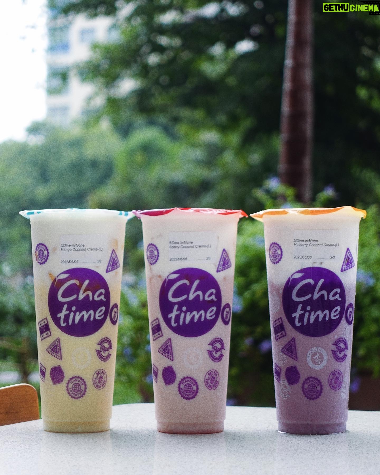 Louise delos Reyes Instagram - I think I found my perfect summer drink from @chatimephilippines' newest Go Coconut Drink! You can choose from Mulberry, Mango and Strawberry all perfectly blended with Coconut. Get yours now at the nearest Chatime branch! #MixTeaUp #WantItNow #ShakeTeaUp