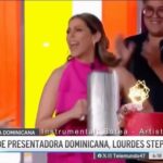 Lourdes Stephen Instagram - Mil gracias a @darlingburdiezt47 y a mis compañeros de @telemundo47 por esta nota tan linda ! De verdad que el cariño de mi pueblo, es mi más grande premio. LOS QUIERO MUCHO! ❤️🇩🇴❤️ Repost from @srortegon