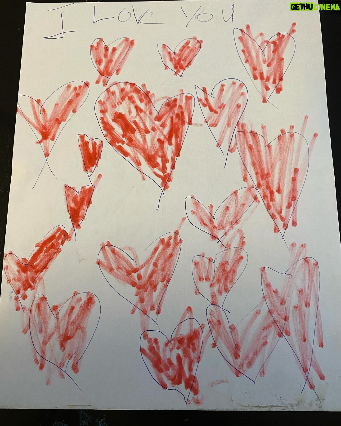 Lourdes Stephen Instagram - Qué manera de arrancar el día ! Aunque todos son dias perfectos para demostramos amor …como me gusta el de San Valentín! 💘 Tu lo celebras ?
