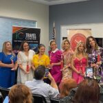 Lourdes Stephen Instagram - Gracias por este reconocimiento al @elchat.podcast “Mujeres Exitosas y Poderosas de la Florida” @dianatvmagazine @christifraga ! Lloramos, nos reímos y compartimos un momento super especial ! Gracias a todos los que estuvieron presente ! QUE SE REPITA PRONTO ! 🌸 Bendiciones