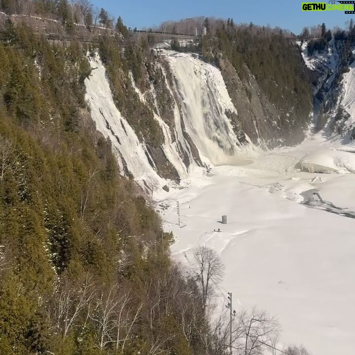 Lourdes Stephen Instagram - Este viaje es una cascada de amor ! Seguimos disfrutando de #canada 🍁 Desliza para que veas la vista que hermosa ! #soip