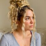 Lua Blanco Instagram - em 3 dias lança o álbum ÓRBITA e eu já tô louca pra saber a favorita de vocês! vem fazer o pre-save e aproveita pra garantir seu ingresso pro show de lançamento dia 14/12! @luablancoeaorbita @andresigaud @hurdy_rique