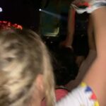 Lua Blanco Instagram - ontem vi um dos maiores espetáculos que já vi na vida, passei o maior calor que já passei na vida, e me diverti como nunca! que alegria finalmente cantar essas músicas ao vivo! meus sentimentos à família e amigos da ana benevides, a fã que perdemos no início do show. espero que medidas sejam tomadas pra todo mundo ter água e condições decentes nos shows daqui pra frente. @taylorswift #therastour