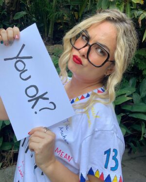 Lua Blanco Instagram - pronta pra ver minha loirinha! obrigada @sol.blancos por me ajudar a personalizar a camisa! que emoção! #theerastour @taylorswift #taylorinrio #swiftie