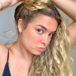 Lua Blanco Instagram - hoje tem coque duplo com trança! — já repararam na letra dessa música? 👀🌜😛 #tranças #penteado #cabelo #tutorial #jogapralua #anitta