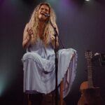 Lua Blanco Instagram - mais fotos do show com meu pai no Teatro Café Pequeno! Já pode querer mais? @billynho_blanco fotos @fromgabe design de luz @andresigaud vestido @imvictorvih make @_tomegeovana